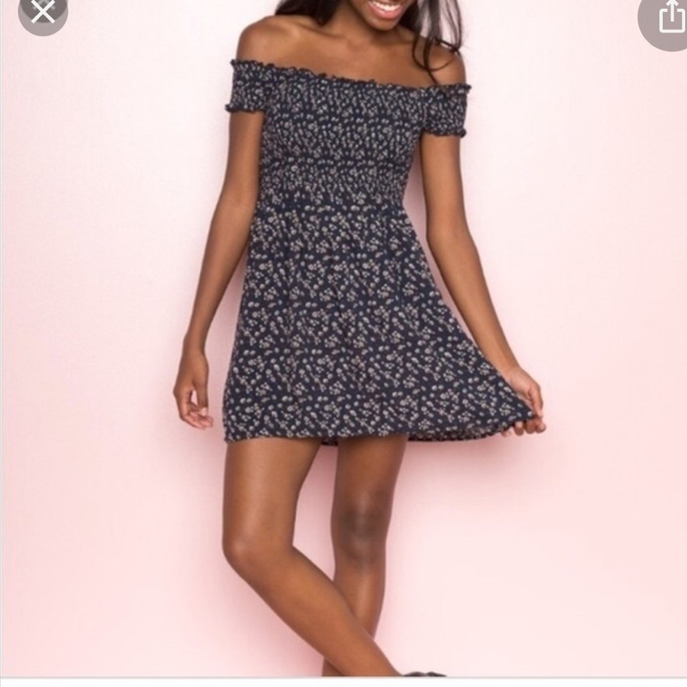 Brandy Melville off the shoulder dress